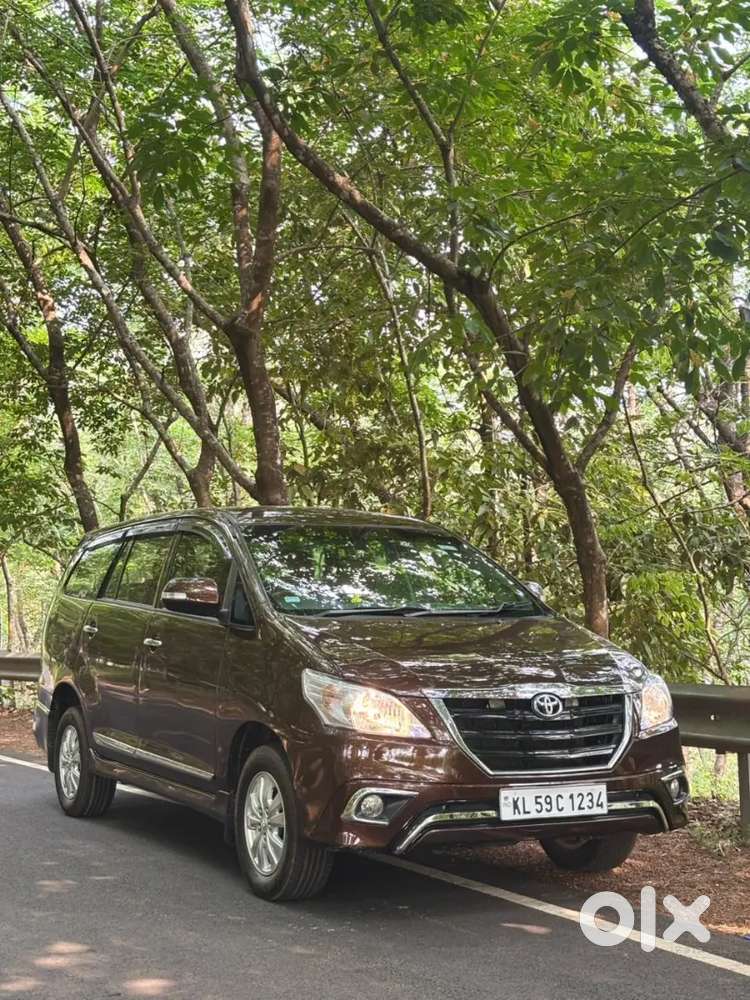 Toyota Innova 2010 Diesel Well Maintained