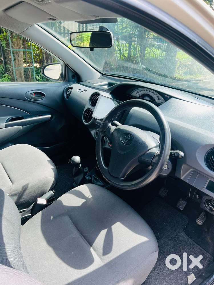 Toyota Etios Liva G Plus, 2012, Petrol