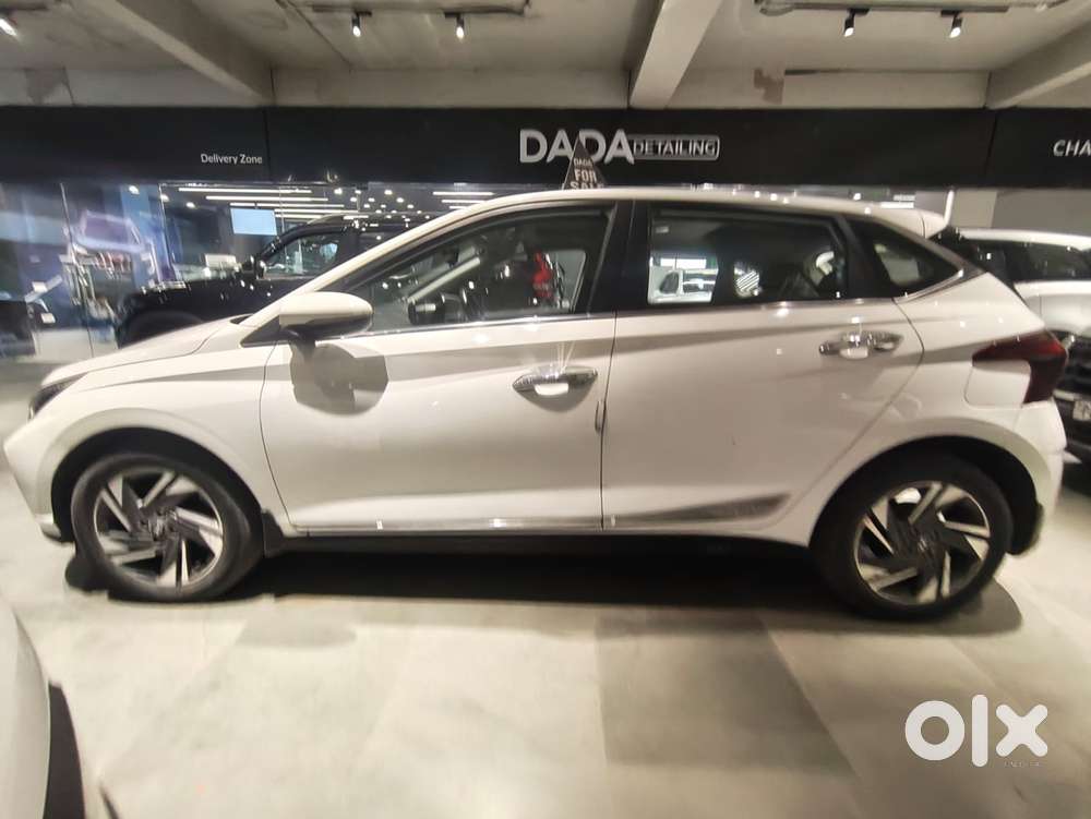 Hyundai I20 Asta (o) 1.2 Mt, 2022, Petrol