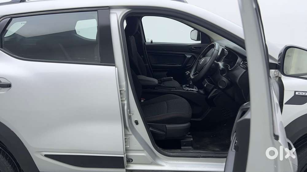 Renault Kiger Rxz, 2023, Petrol