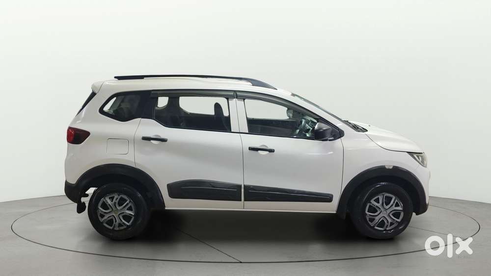 Renault Triber 1.0 Rxe, 2020, Petrol