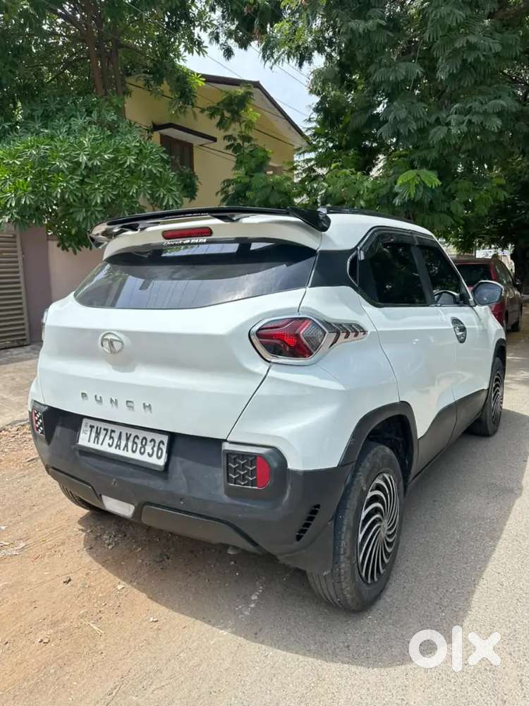 Tata Punch Rhythm 2023 Petrol