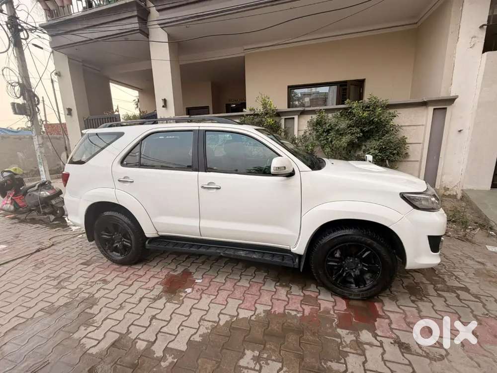Toyota Fortuner Diesel 2013 2nd Owner