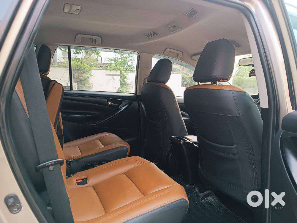 Toyota Innova Crysta 2.8 Gx At 7 Str, 2017, Diesel