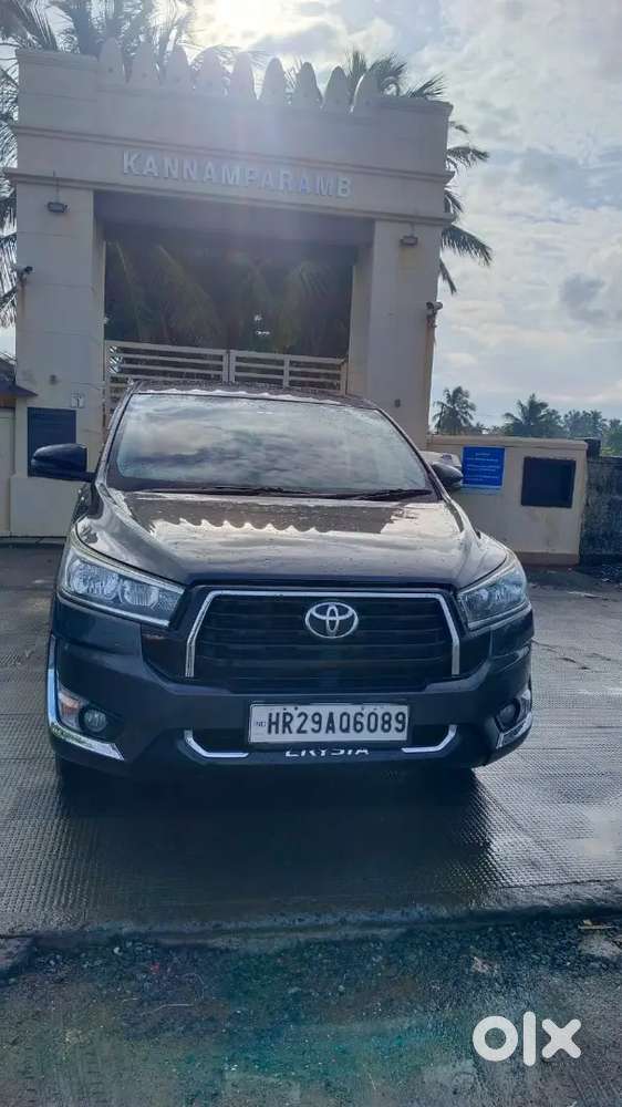 Toyota Innova Crysta 2017 Company Service