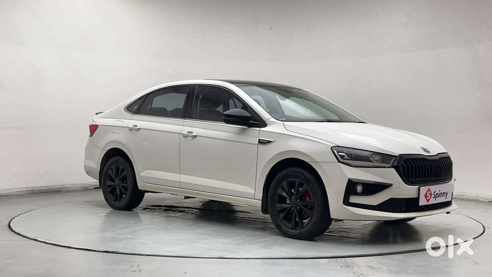 Skoda Slavia Style 1.0l Tsi At, 2023, Petrol