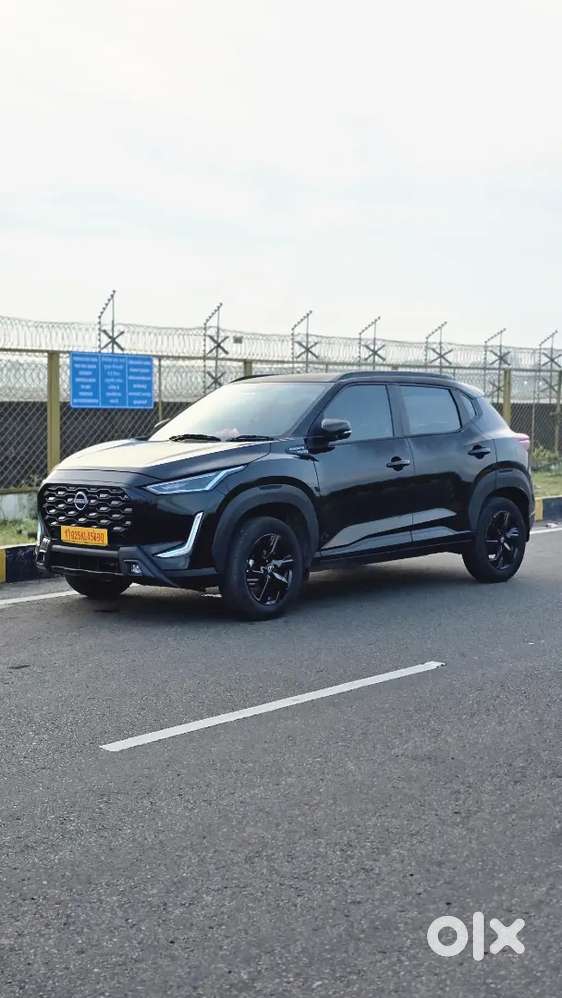 Nissan Magnite 2025 Petrol 10000 Km Driven