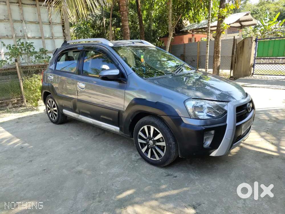 Toyota Etios Cross 2014