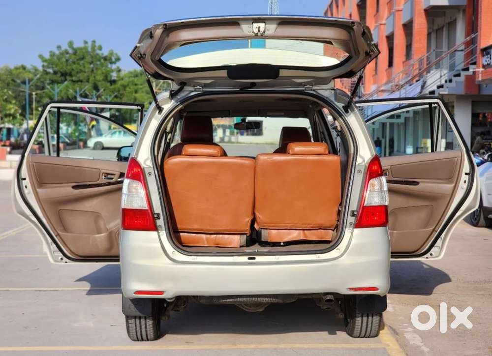 Toyota Innova 2.5 Zx 7 Str Bs-iv, 2015, Diesel