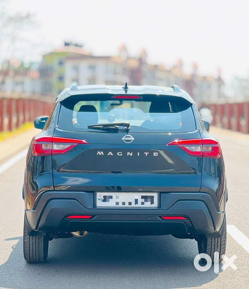 Nissan Magnite Kuro Edition 1.0 Petrol Mt, 2025, Petrol