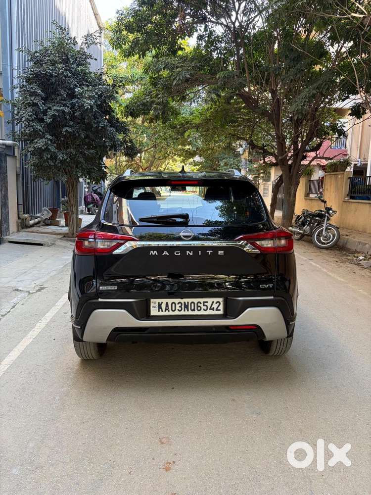 Nissan Magnite 1.0 Xv Turbo Cvt, 2023, Petrol