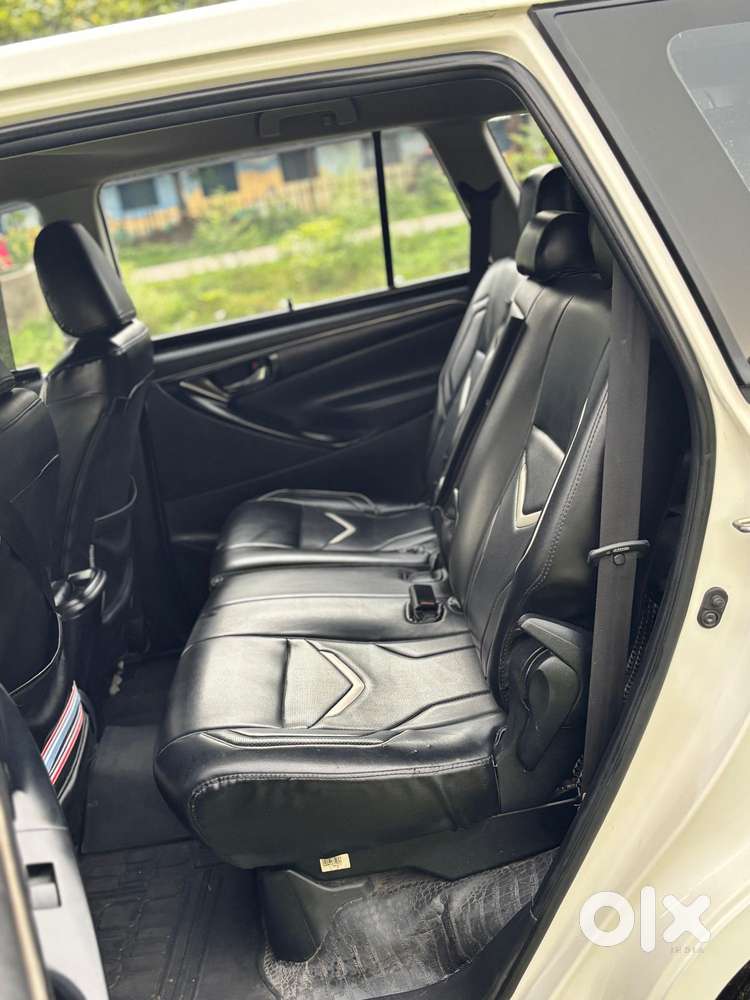 Toyota Innova Crysta 2.4 G Mt 7 Str, 2021, Diesel