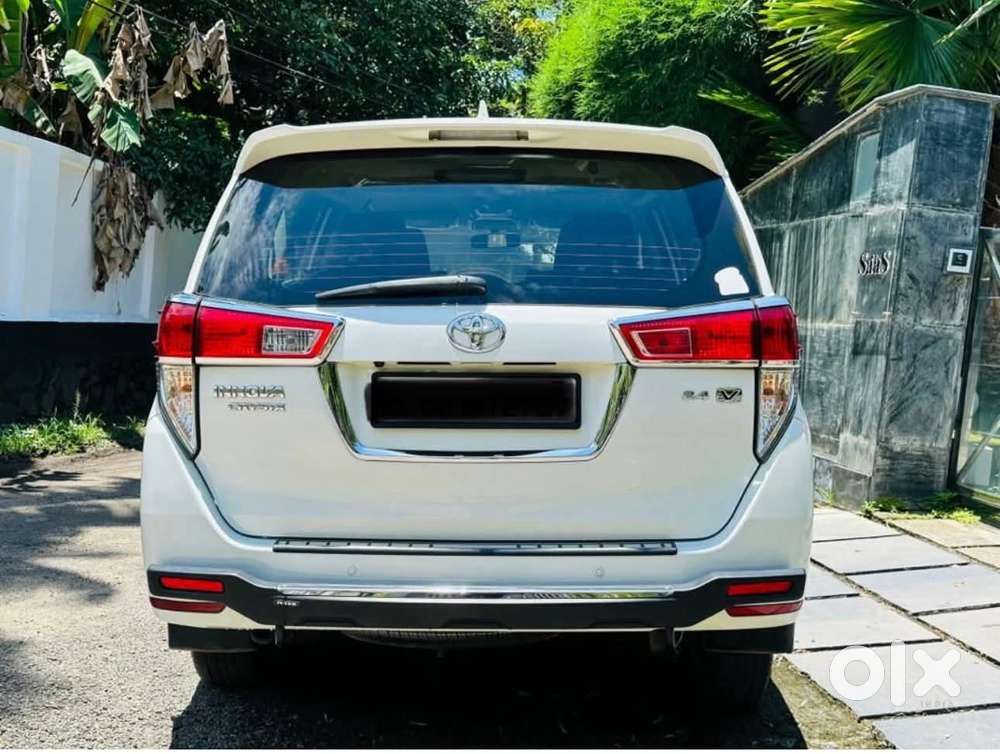 Toyota Innova Crysta 2.4 V 7 Str, 2019, Diesel