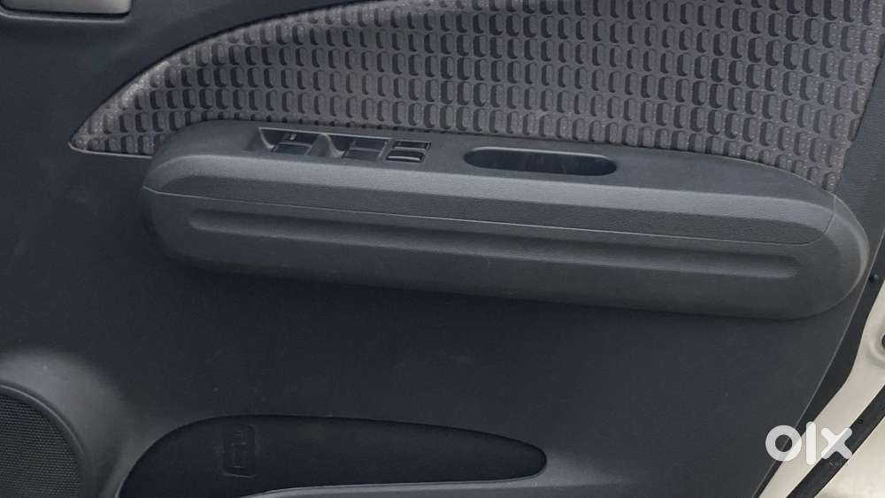 Maruti Suzuki Ritz Vxi, 2015, Petrol