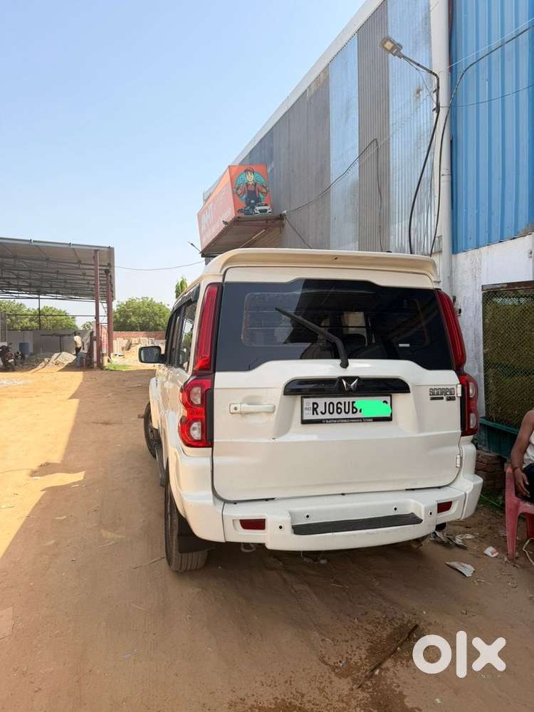 Mahindra Scorpio S10 2.2 Diesel 2017