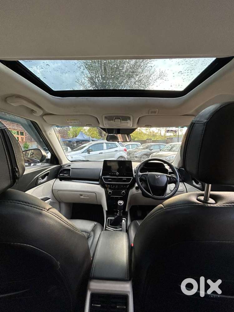 Mahindra Xuv 3xo Ax5 Ds Mt, 2024, Diesel