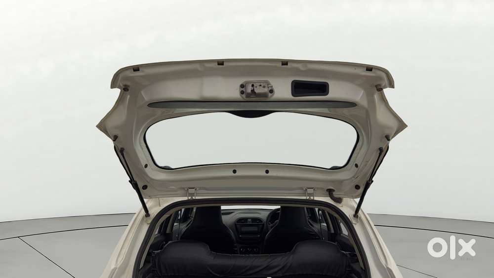 Tata Tiago 1.2 Revotron Xm, 2018, Petrol