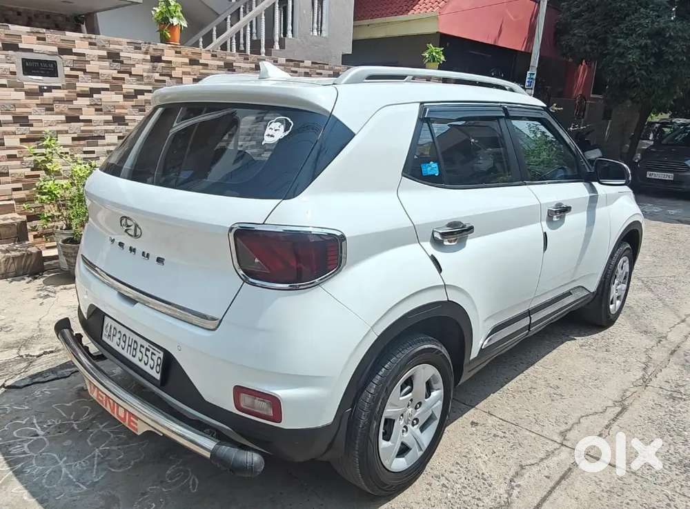 Hyundai Venue S Plus 2020