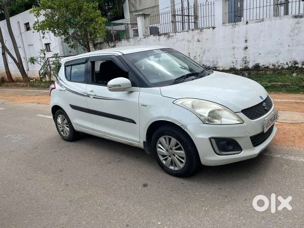 Maruti Suzuki Swift 2016 Petrol 64000 Km Driven
