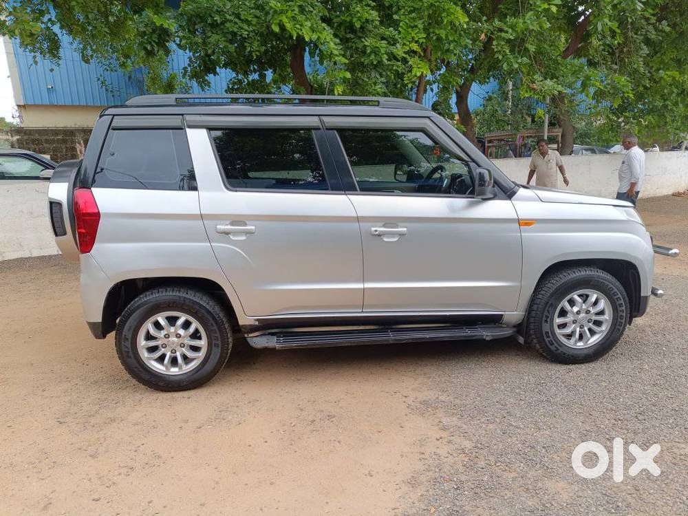 Mahindra Tuv 300 Mhawk100 T8 Dual Tone, 2017, Diesel