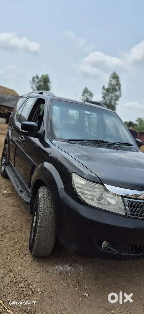 Tata Safari Storme 2013