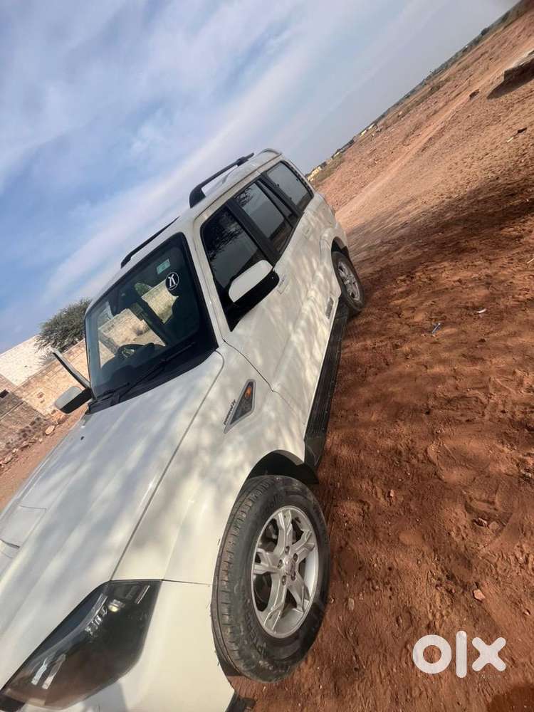 Mahindra Scorpio 2015 Diesel Well Maintained