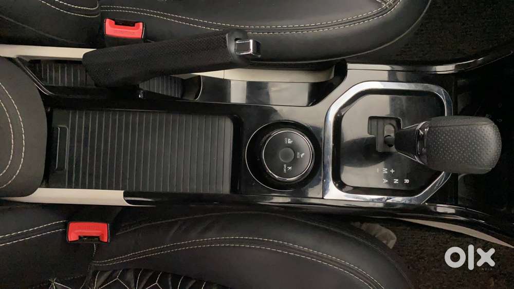 Tata Nexon 1.2 Revotron Xza Plus Premium, 2021, Petrol