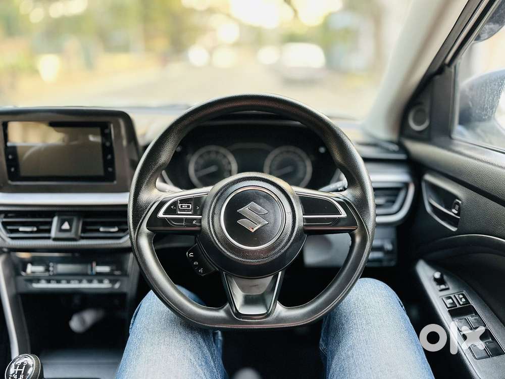 Maruti Suzuki Brezza 1.5 Vxi Smart Hybrid, 2024, Petrol