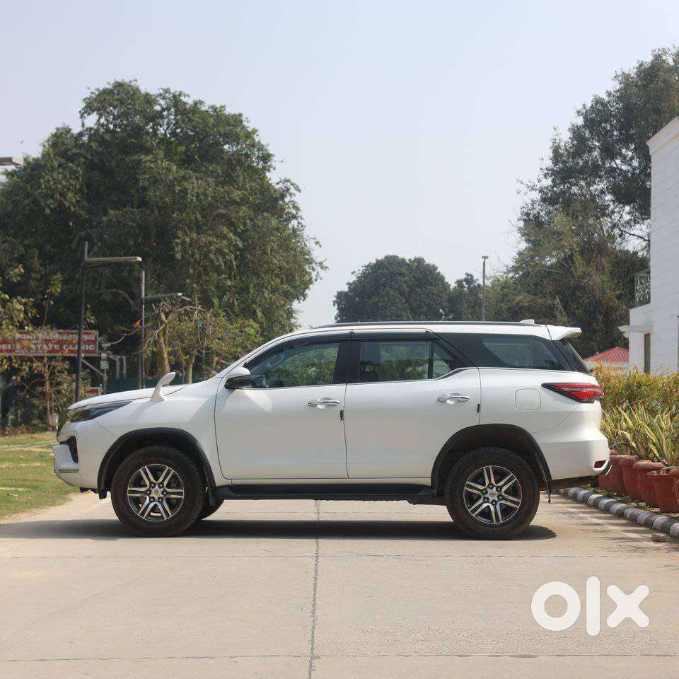 Toyota Fortuner 3.0 4x2 Automatic, 2024, Petrol