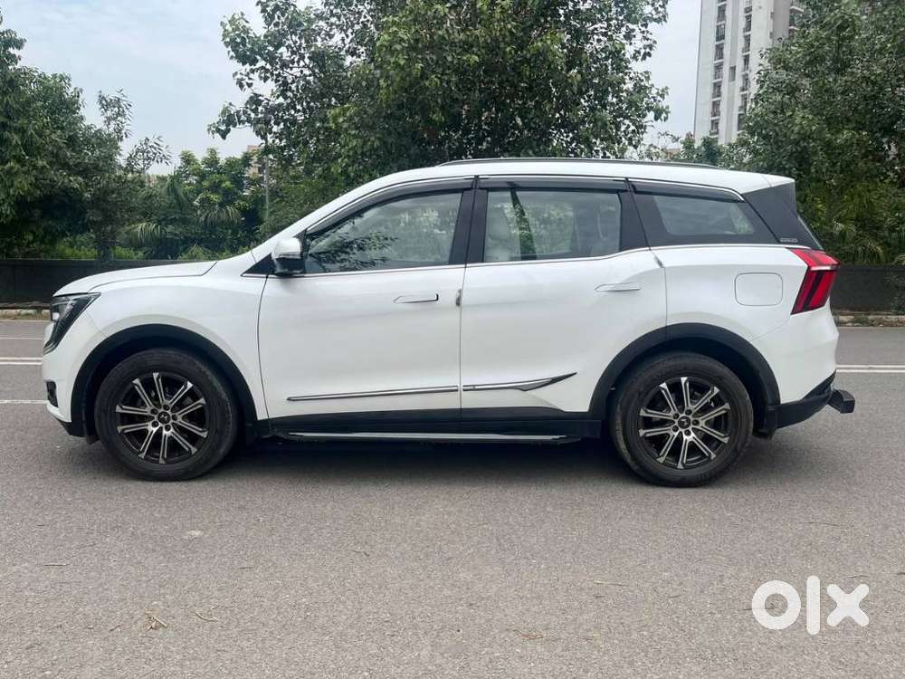 Mahindra Xuv700 2.0 Ax 7 Petrol At Luxury Pack Str, 2023, Petrol