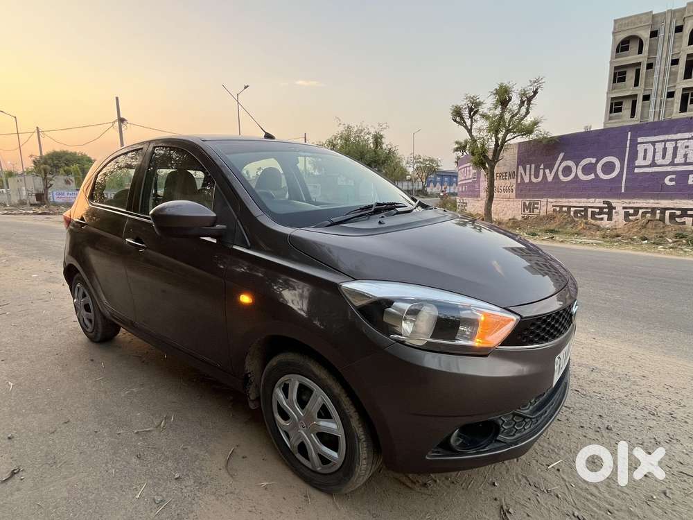 Tata Tiago 1.2 Revotron Xt (o), 2016, Petrol