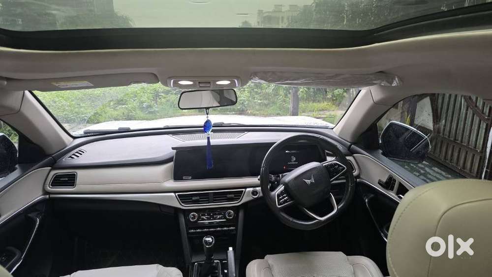 Mahindra Xuv700 2.2 Ax 7 Diesel Mt Str, 2023, Diesel