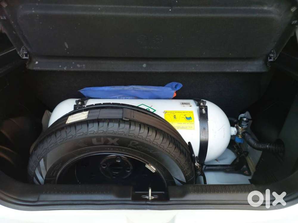 Maruti Suzuki Swift Vxi Cng, 2023, Cng & Hybrids