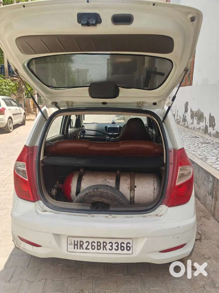 Hyundai I10 2012 Cng & Hybrids Good Condition