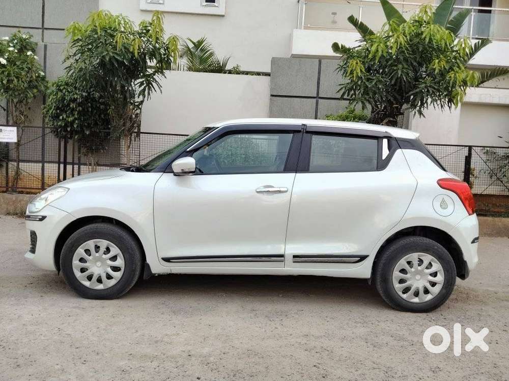 Maruti Suzuki Swift 1.2 Vxi Glory Edition, 2022, Petrol