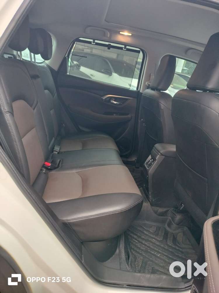 Toyota Urban Cruiser Hyryder 1.5 V Hybrid, 2025, Petrol