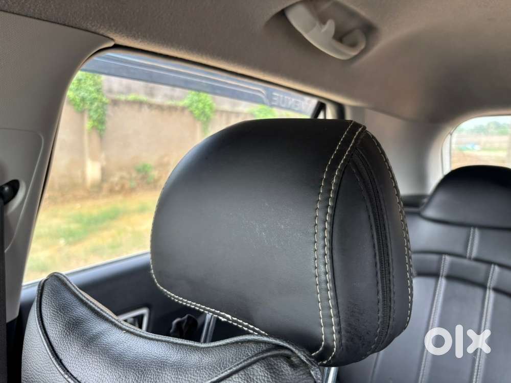 Hyundai Venue Petrol Mt 9000