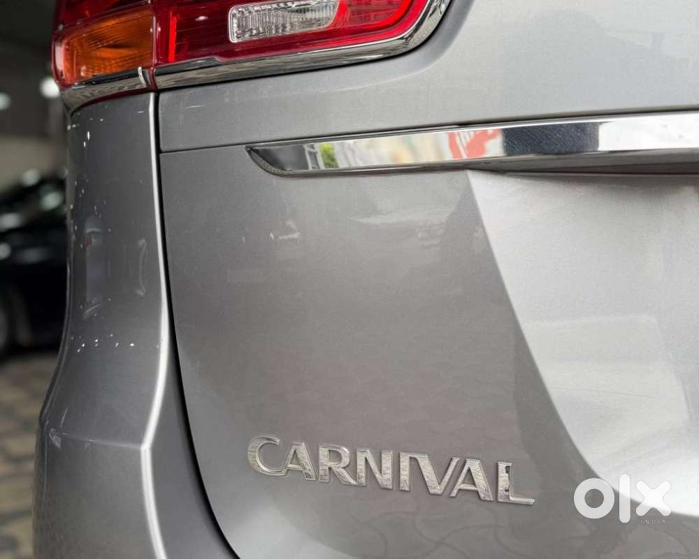 Kia Carnival Premium, 2022, Diesel