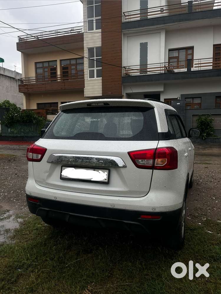 Maruti Suzuki Brezza Diesel Well Maintained Home To Office To Home