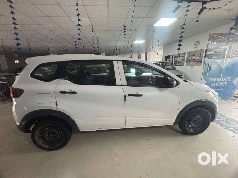 Renault Triber 1.0 Rxe, 2020, Petrol