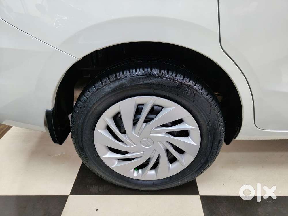Maruti Suzuki Ertiga 1.5 Vxi, 2024, Petrol