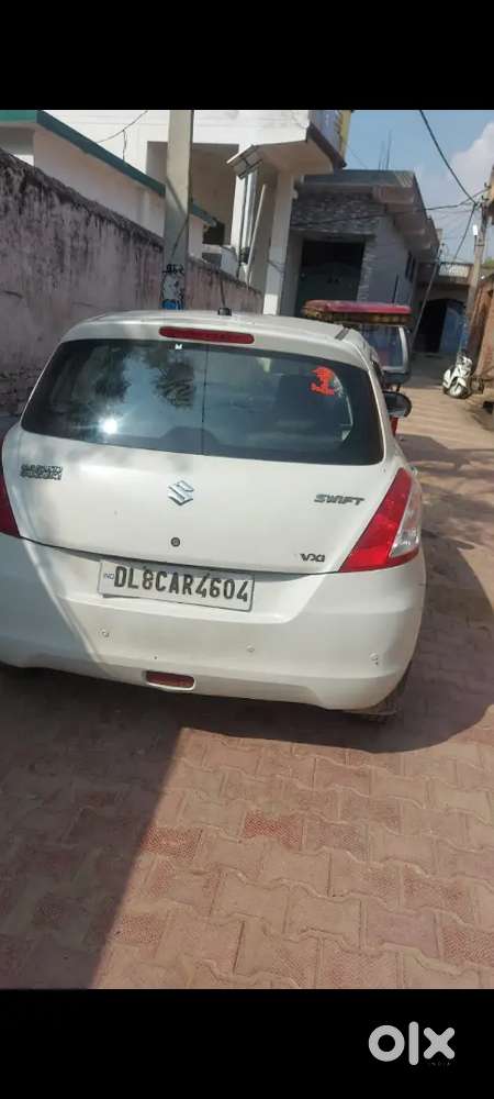 Maruti Suzuki Swift 2017 Petrol Well Maintained