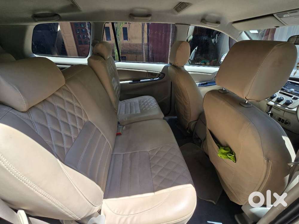 Toyota Innova 2.5 G Diesel 2013  Single Owner  1.28 Lakh Km