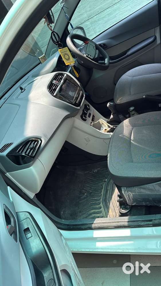 Tata Tiago Petrol Manual 2026