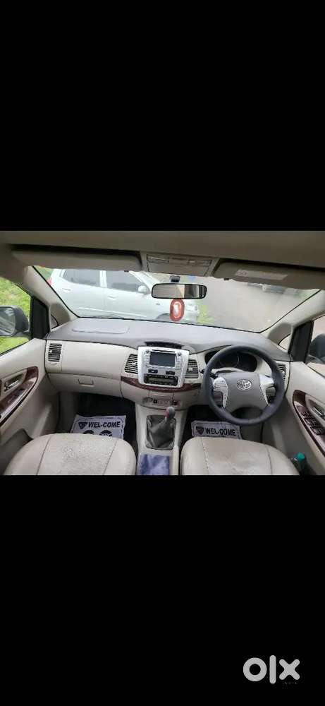 Toyota Innova 2012 Diesel Well Maintained