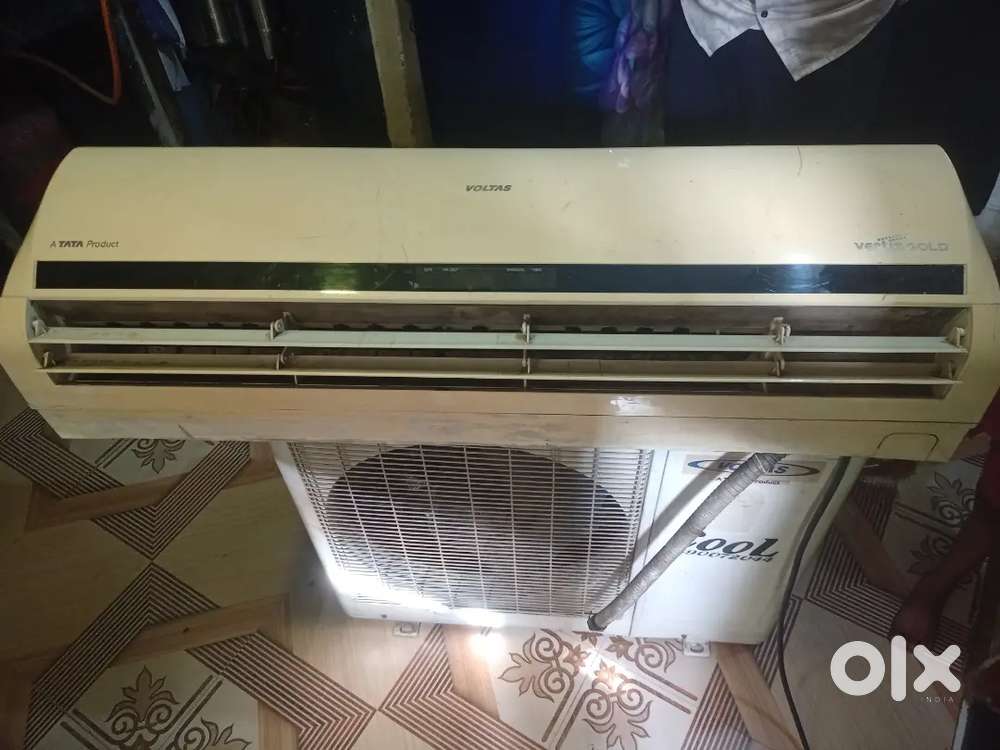 Voltas ac 2 ton urgent sell