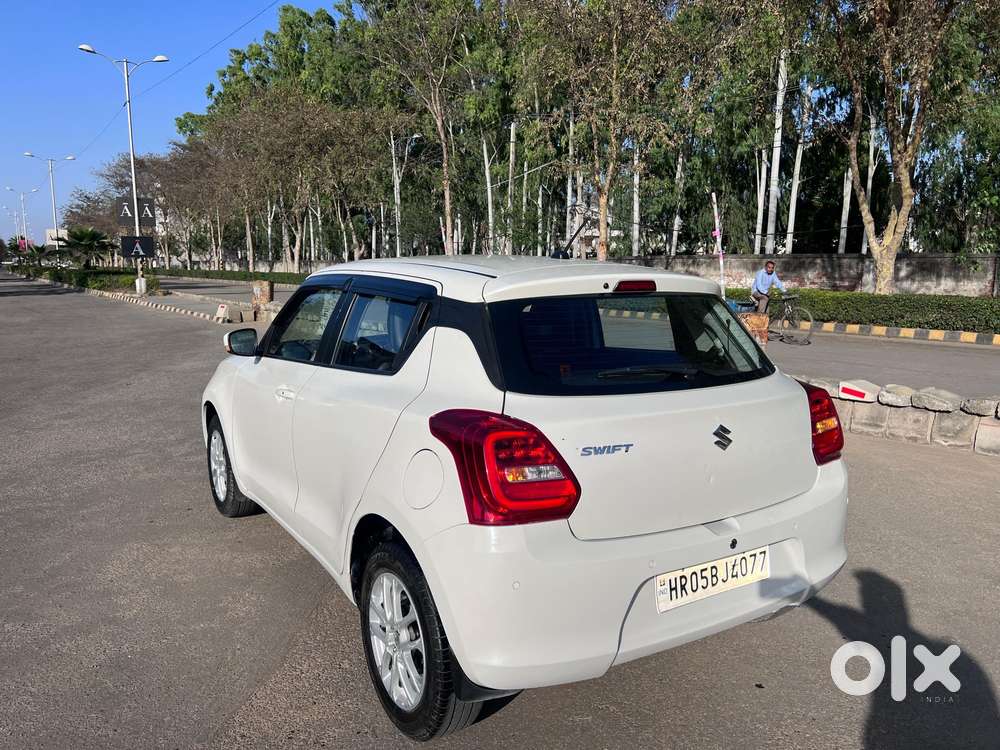 Maruti Suzuki Swift 1.3 Zxi, 2023, Petrol