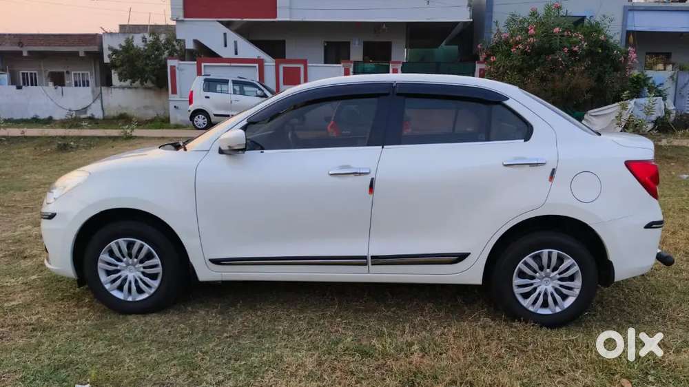 Maruti Suzuki Dzire 2022 Petrol 47000 Km Driven