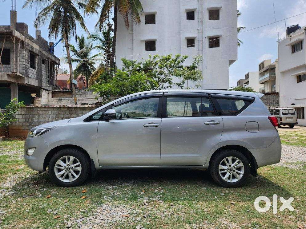 Toyota Innova Crysta 2.8 Gx At, 2017, Diesel