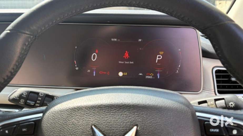 Mahindra Xuv700 2.2 Ax 7 Diesel At Luxury Pack Str, 2023, Diesel